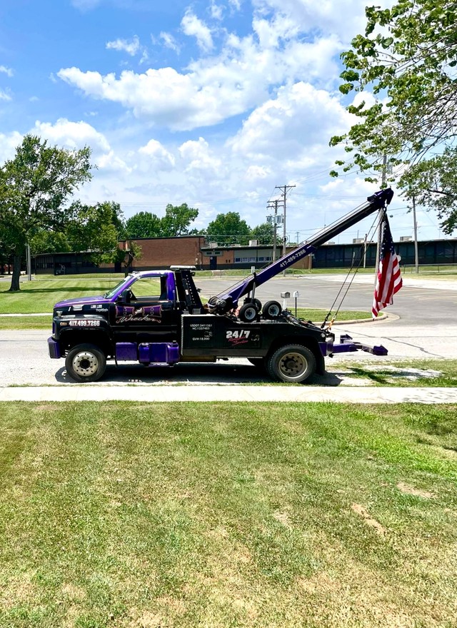 H&H Wrecker