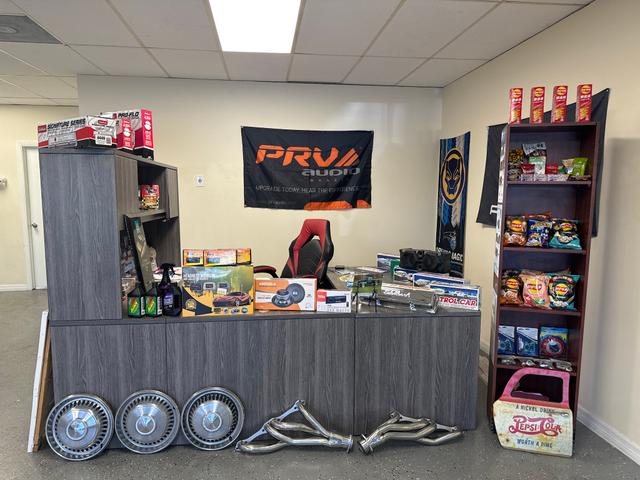 Custom Kar Tops Auto Repair Shop & Colonial Wrecker Service (OFFICE), Fort Myers, Florida
