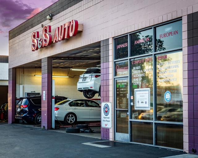 S&S Auto Service, Lake Forest, California
