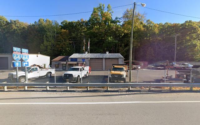 Ace & Son's Towing Service, Huntington, West Virginia