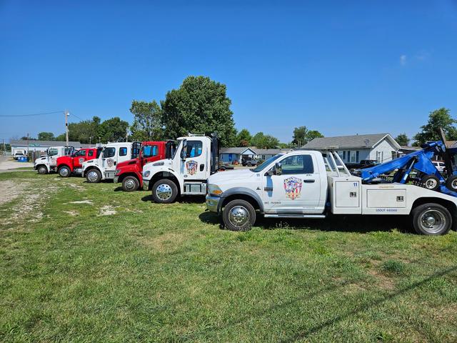 Dallas Towing Service, Evansville, Indiana