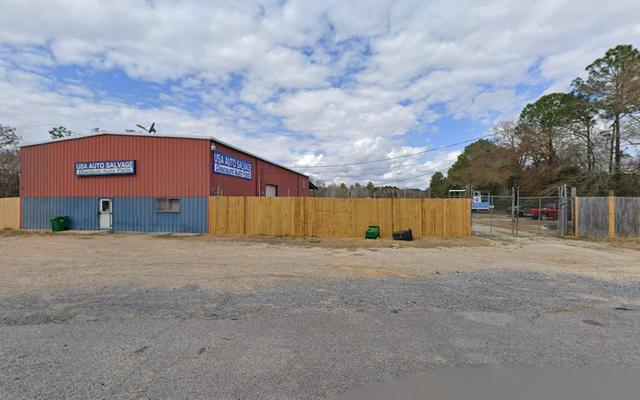 USA Auto Salvage, Moss Point, Mississippi