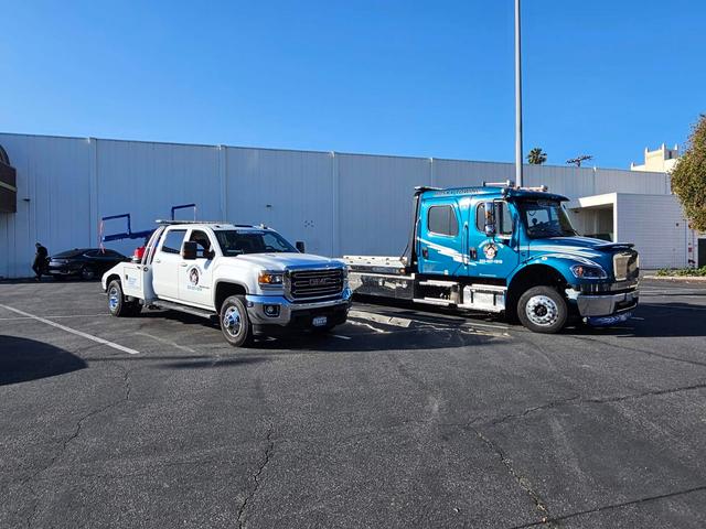 Husky Towing, Glendale, California