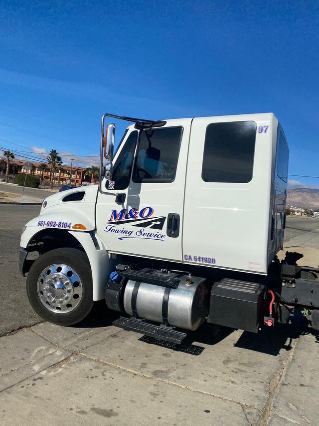 M & O Towing Services, Lancaster, California