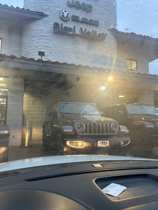 Simi Valley Chrysler Dodge Jeep RAM