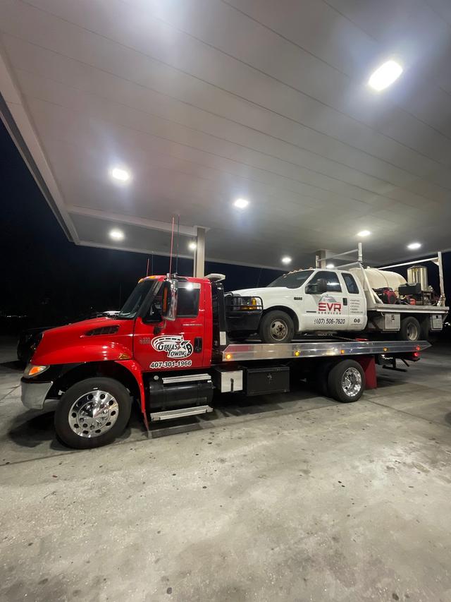 Gruas Towing, Kissimmee, Florida