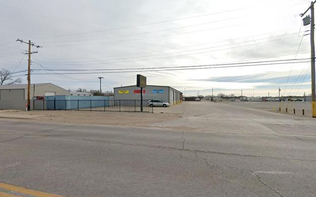 Tow Service Inc., Wichita, Kansas