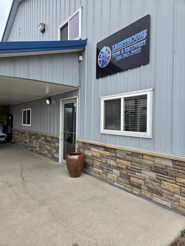 Lighthouse Tow & Recovery, Lawrence, Kansas
