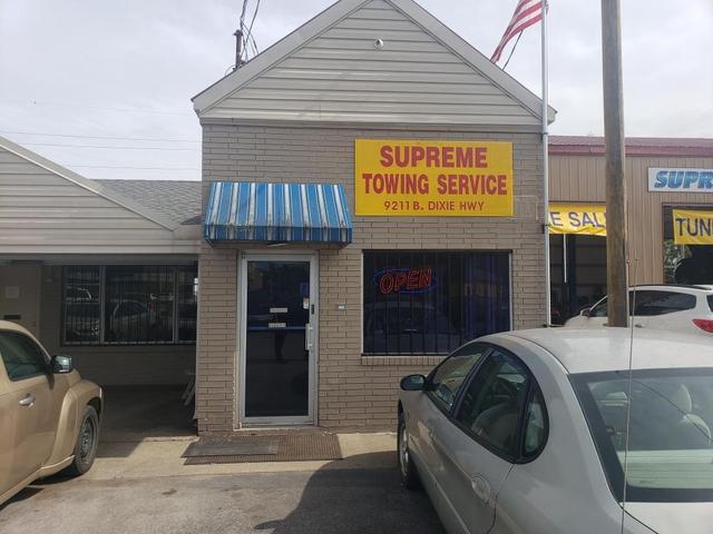Supreme Towing Service, Louisville, Kentucky