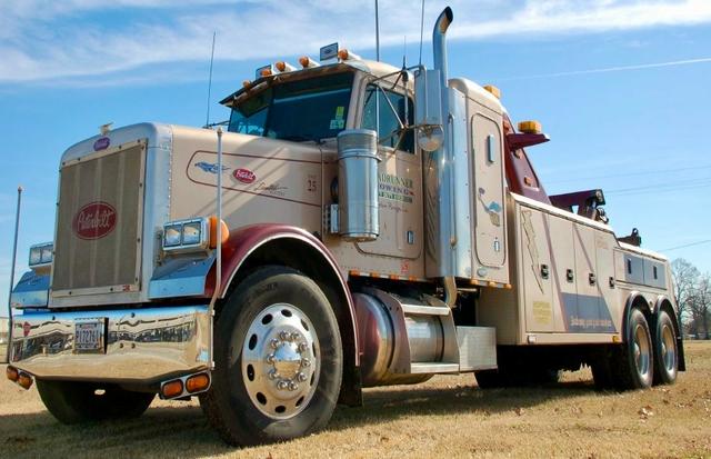 Roadrunner Towing, Baton Rouge, Louisiana