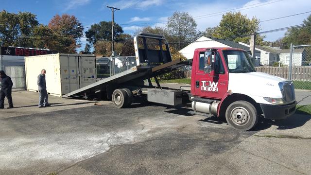 Tow Broz inc.