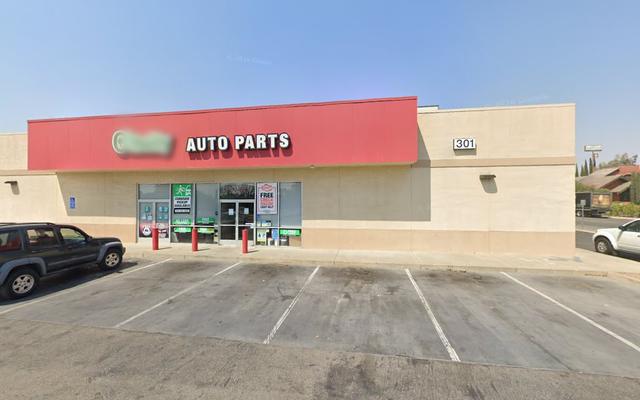 O'Reilly Auto Parts, Corte Madera, California
