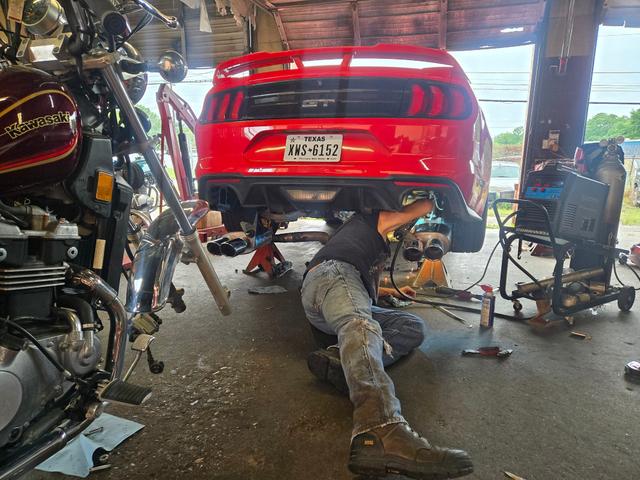 Harry's Auto Service, Longview, Texas