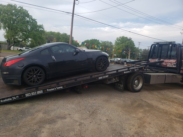Preston's Towing