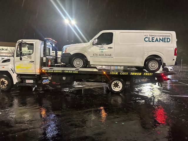 Mr L Clark Towing Transportation and Recovery