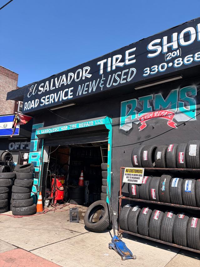 El garrovero tires, Union City, New Jersey