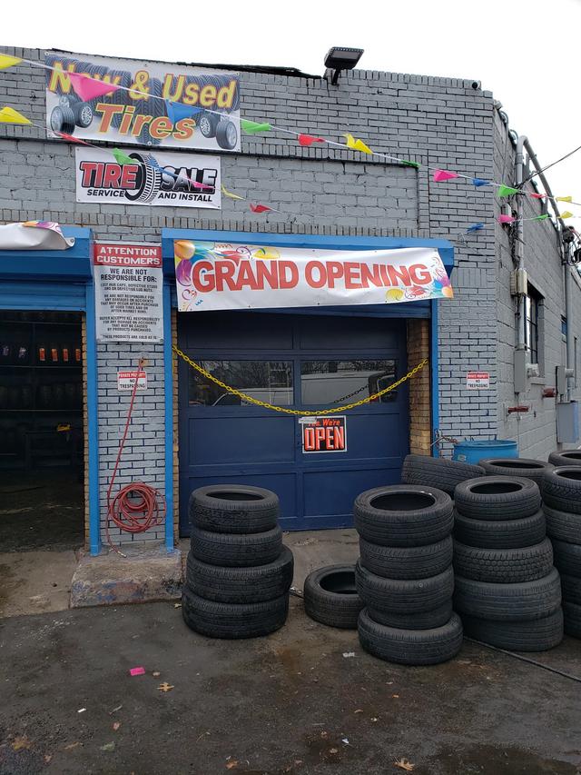 Mr and Mrs Bubbles Tires, Jersey City, New Jersey