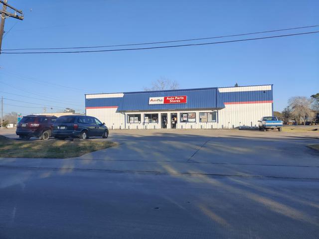 AUTO PLUS