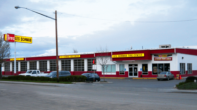 Les Schwab Tire Center, Meridian, Idaho