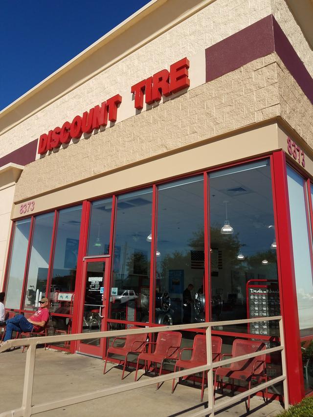 Discount Tire, Port Arthur, Texas
