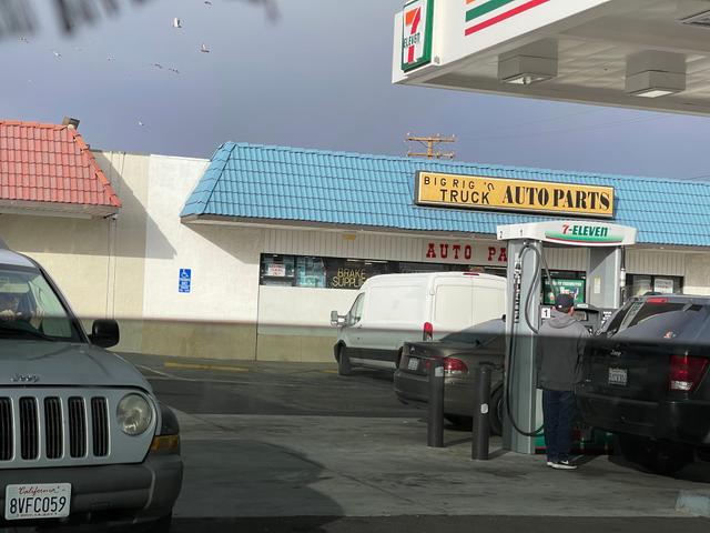 Andy's Auto Parts