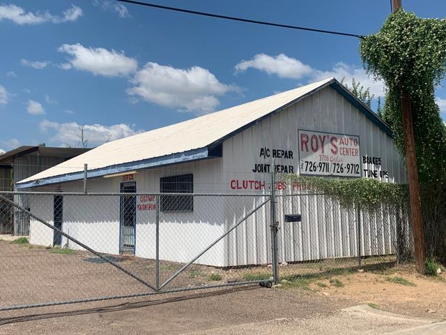 Roy's Auto Center, Laredo, Texas