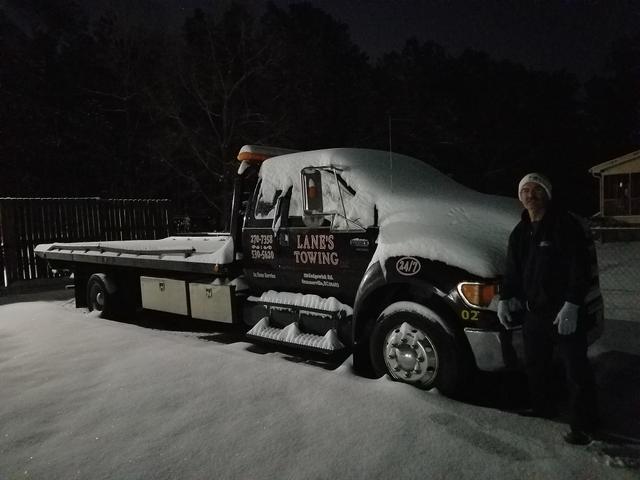 Lane's Towing LLC