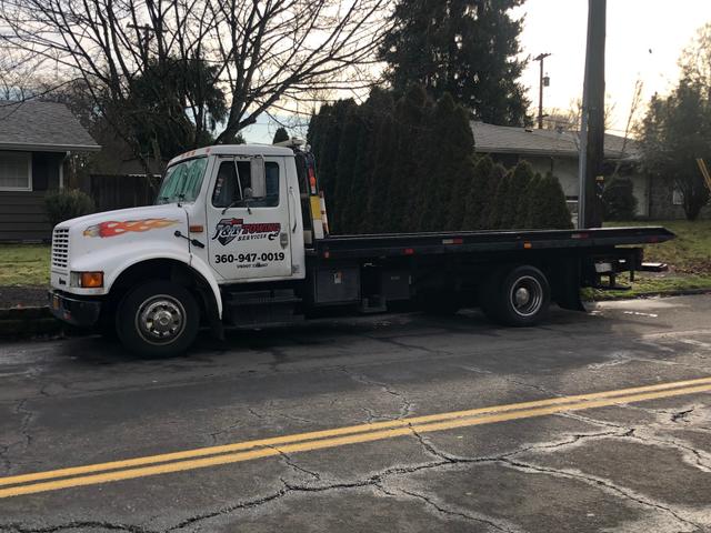 J & T Towing Service, Portland, Oregon