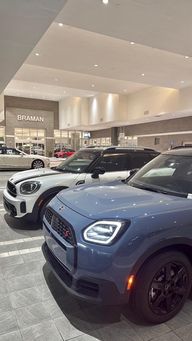 MINI of South Miami, Miami, Florida