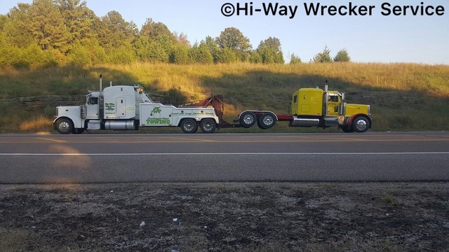 Hi-Way Wrecker Tire & Salvage