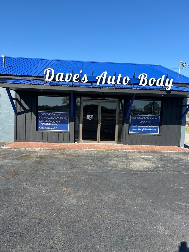 Dave's Auto Body Shop & Towing