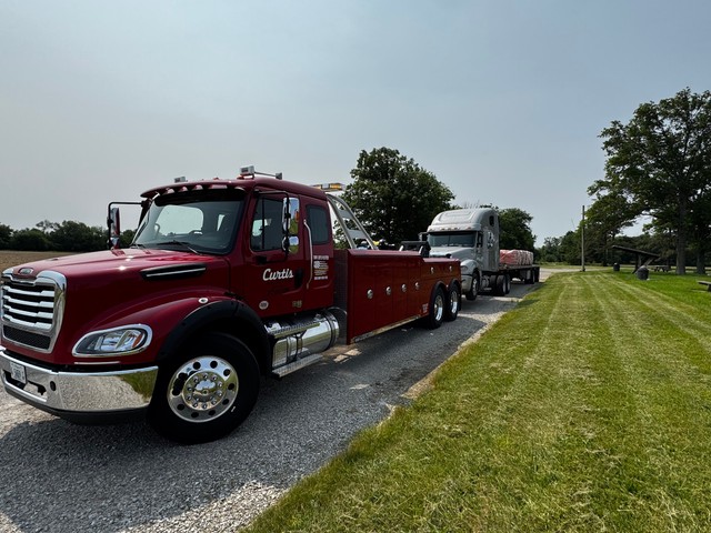 Curtis Auto Service & Towing