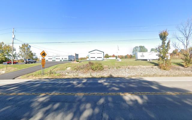 Dave's Auto Service, Groton, New York