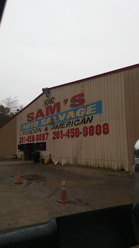 Sam's Auto Salvage011