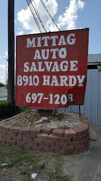 Mittag Auto Salvage012