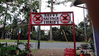 SAVVY SALVAGE THRIFT012