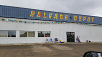 Salvage Depot013