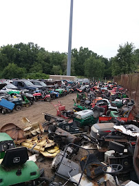 Miechiels Auto Salvage014