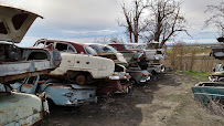 B & T Auto Salvage014