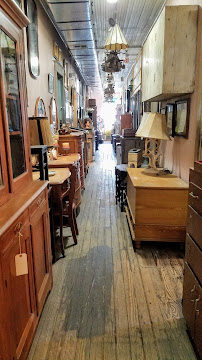 Antique Warehouse014