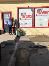 Dick's Tire Pros015