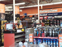 AutoZone Auto Parts015