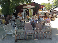 Old Red Lumberyard Vintage Market016