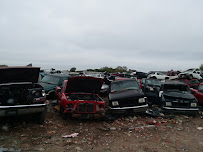 Yaw's Auto Salvage017