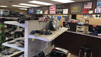 Mack's Auto Parts017