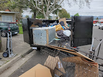 Mendo Junk Removal017