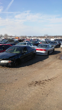 Paul's Auto Yard018