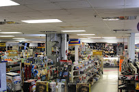 Broadway Discount Auto Parts020