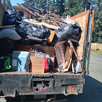 UNIVERSAL JUNK REMOVAL LLC02