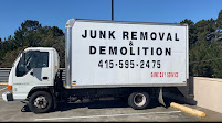 JUNK REMOVAL & HAULING02